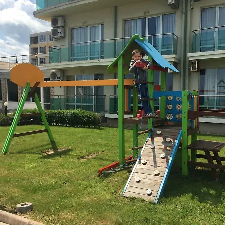 Апартамент On The Beach In Лозенец